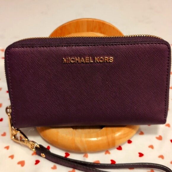 Michael Michael Kors Jet Set Travel Continental Wallet - Picture 1 of 5